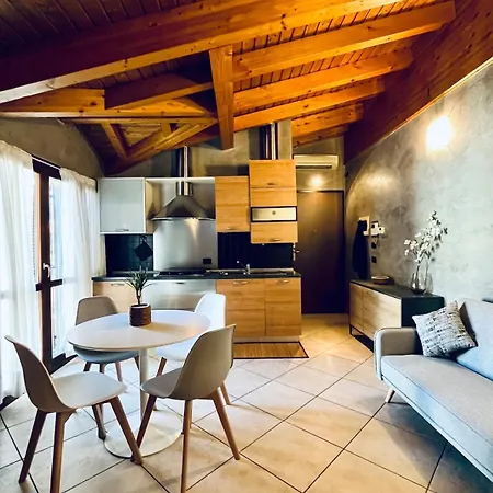 Appartement Beddy & Breakfast - Station Loft Seregno